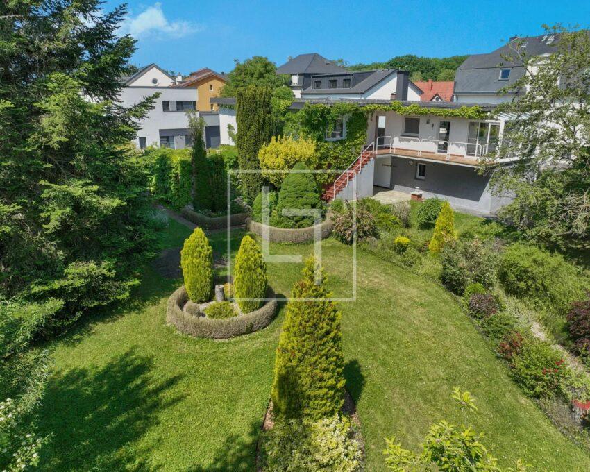 Exceptional single-family house on 14.30 ares of land in Linger