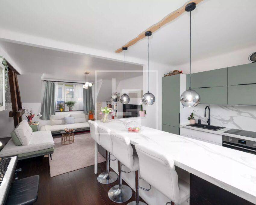 Charming duplex studio near the Cloche d'Or!